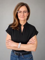 Lida Rall, estate agent